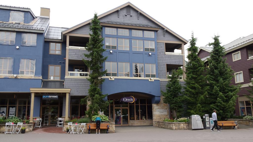 Tyndalstone Lodge 3 Bedroom In The Heart Of Village North Whistler Zewnętrze zdjęcie