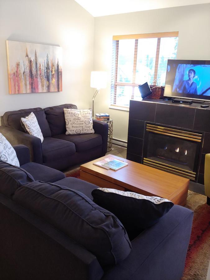 Tyndalstone Lodge 3 Bedroom In The Heart Of Village North Whistler Zewnętrze zdjęcie