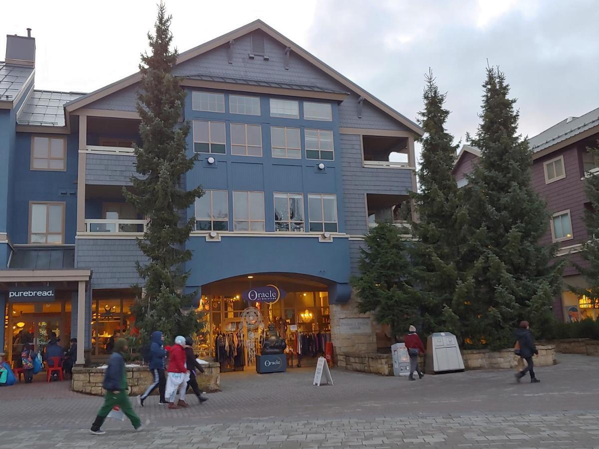 Tyndalstone Lodge 3 Bedroom In The Heart Of Village North Whistler Zewnętrze zdjęcie